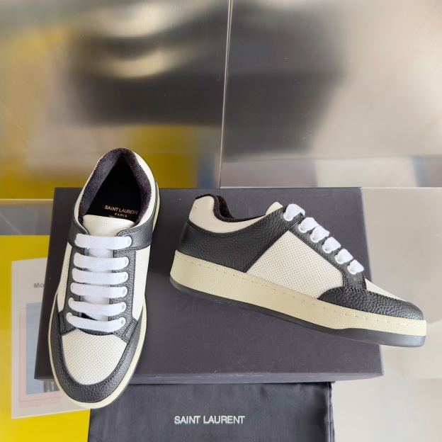 サンローラン「Saint Laurent」 SL61 ローバーカット レースアップスニーカー ブラック＆ホワイト