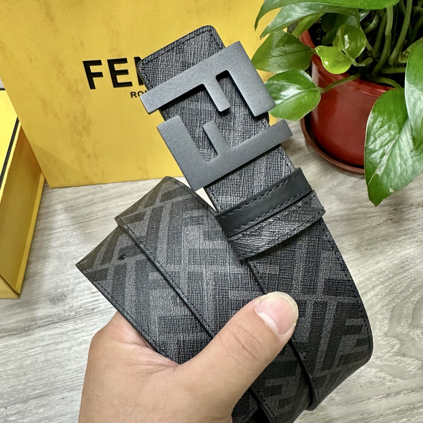 フェンディ「Fendi」FFベルト - リバーシブル フックベルト