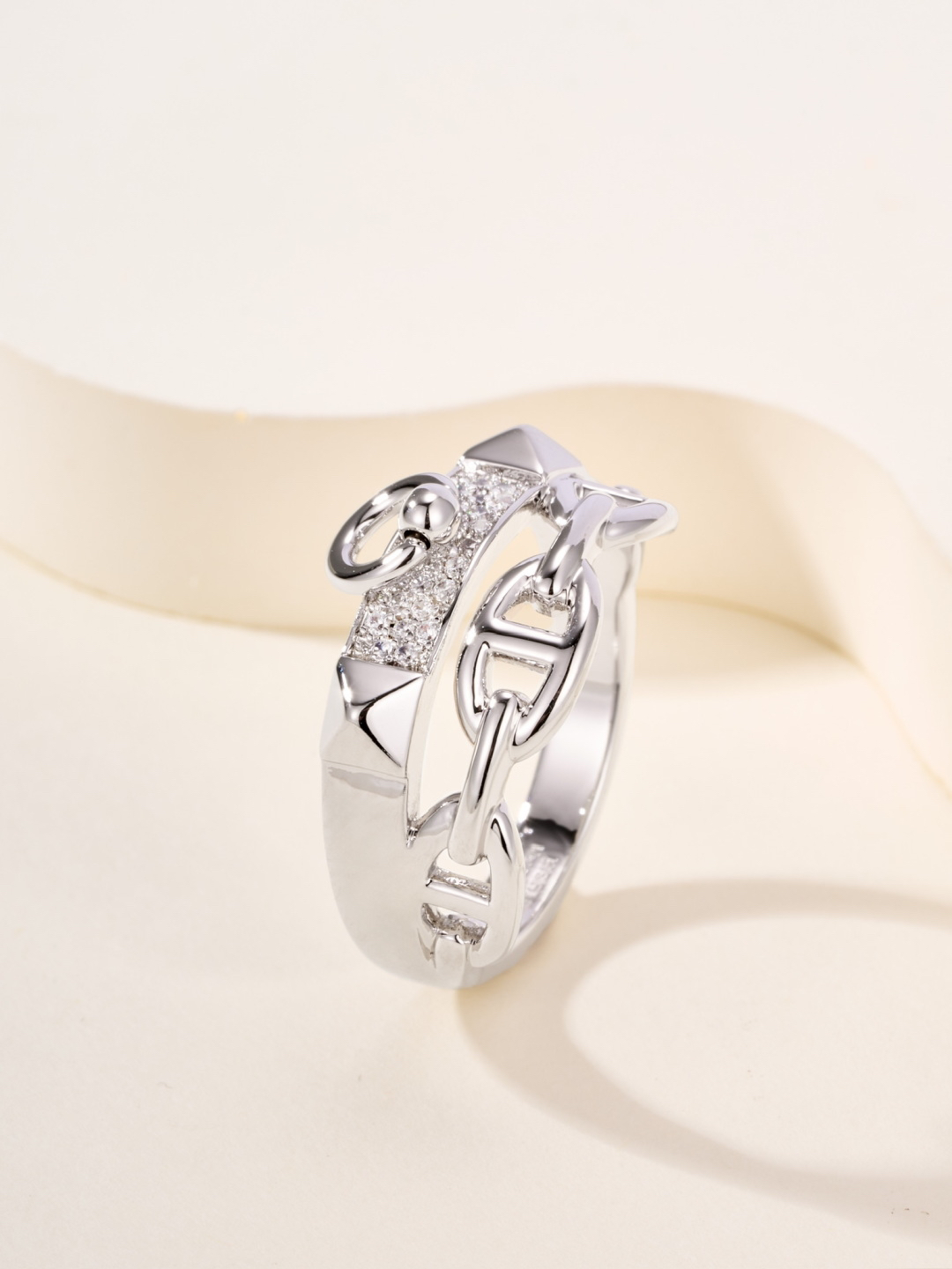 エルメス アイコニック＆クラシック リング コレクション