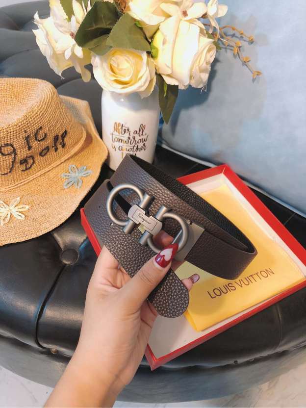 フェラガモ「Ferragamo」リバーシブルベルト