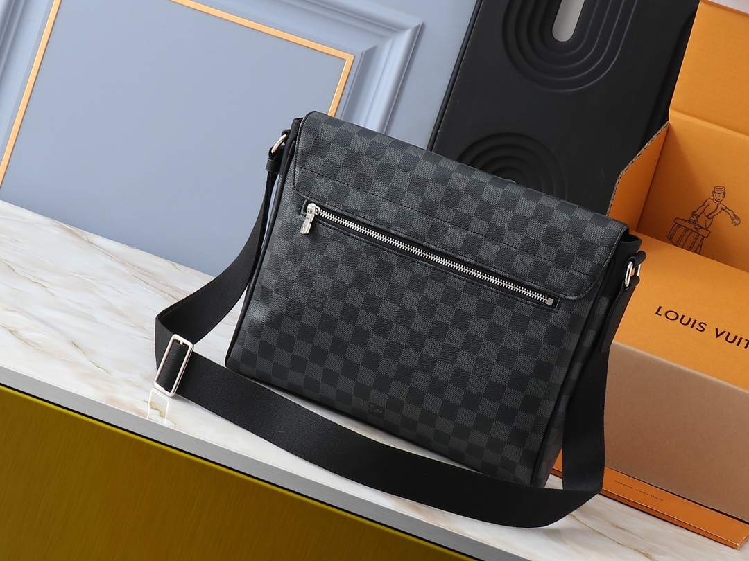 ルイ・ヴィトン ディストリクト PM/MM メッセンジャーバッグ「District」