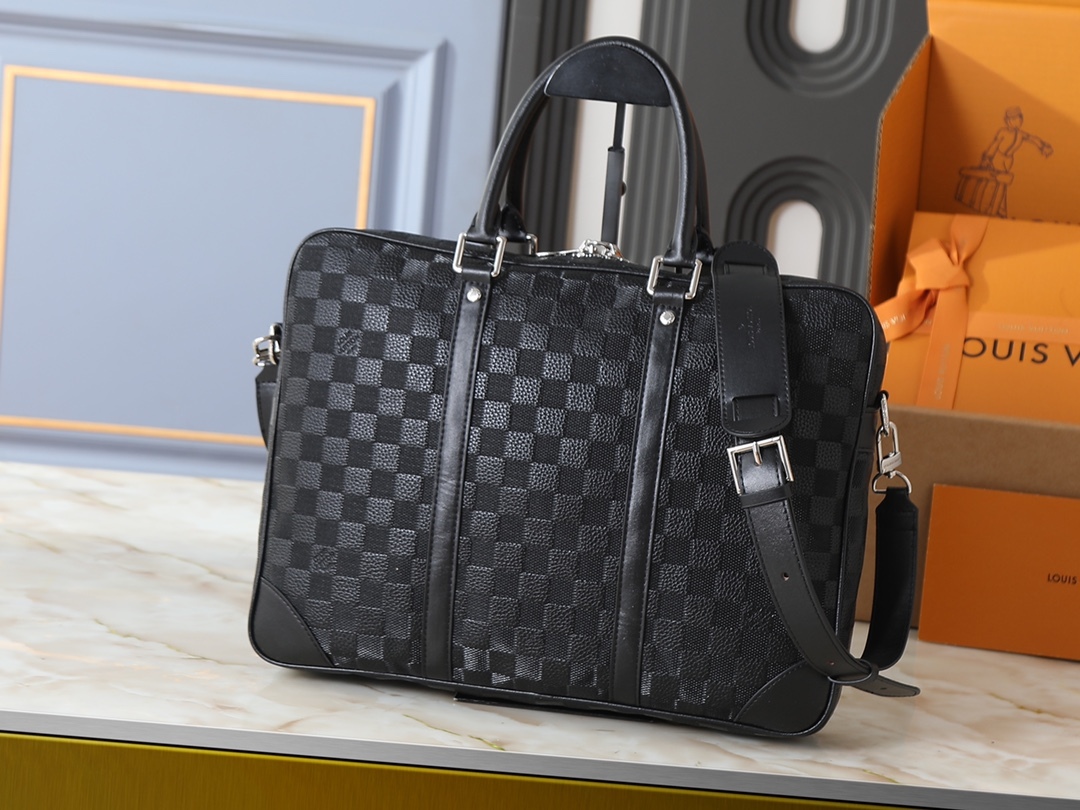 ルイ・ヴィトン ポルト ドキュマン･ヴォワヤージュ「Porte-Documents Voyage」