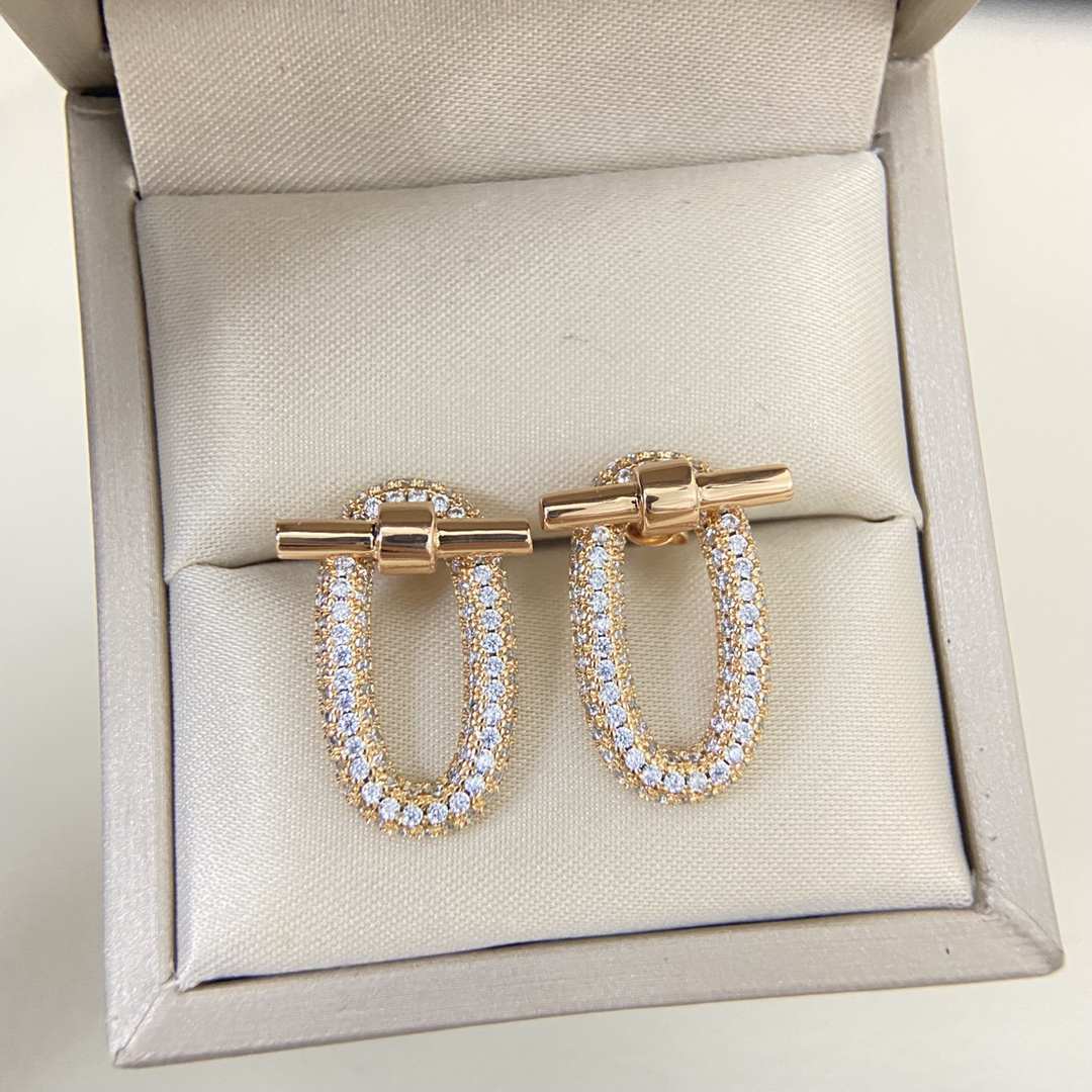 エルメス イヤリング、卓越した職人技の輝き