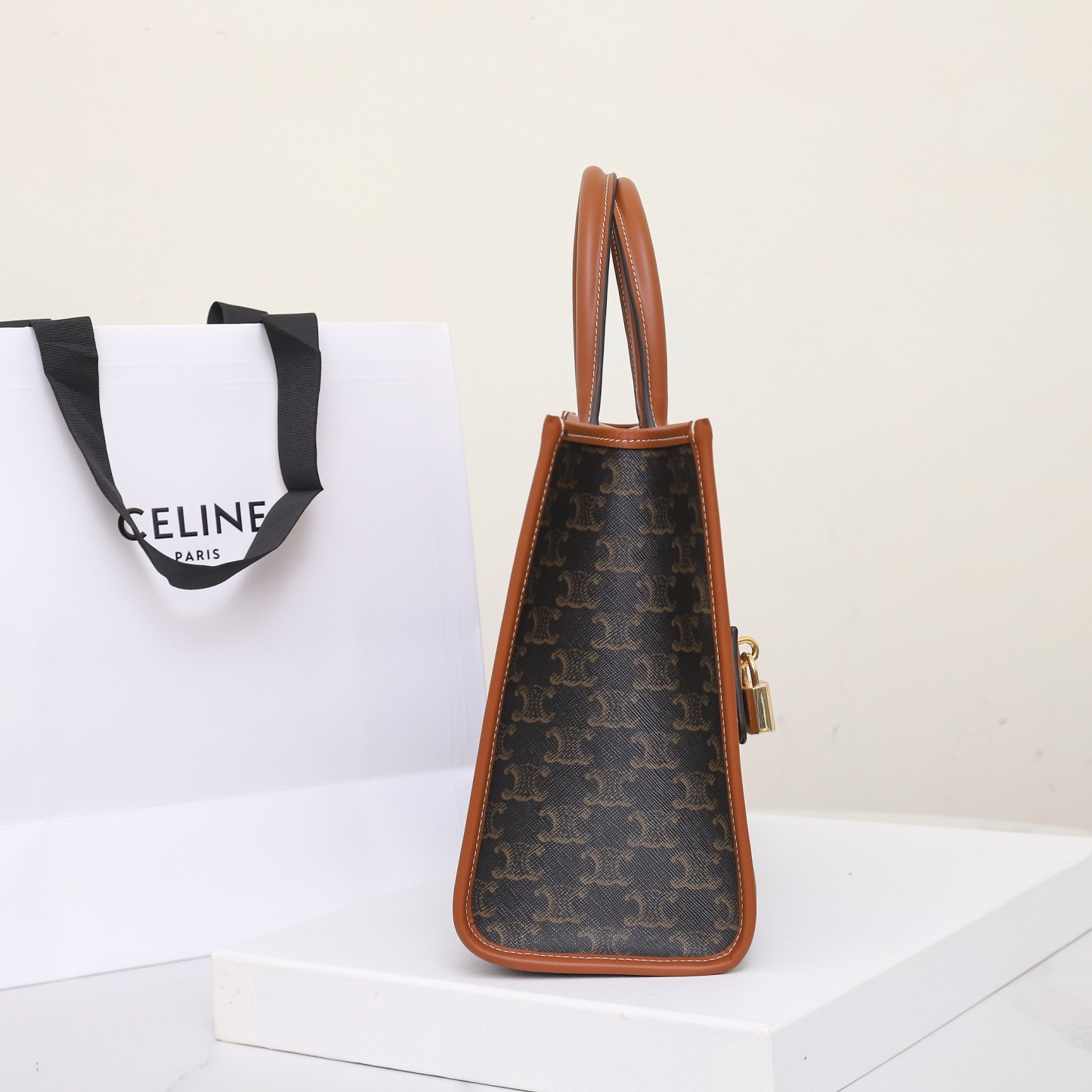 セリーヌ「Celine」CABAS TRIOMPHE モノグラム トートバッグ