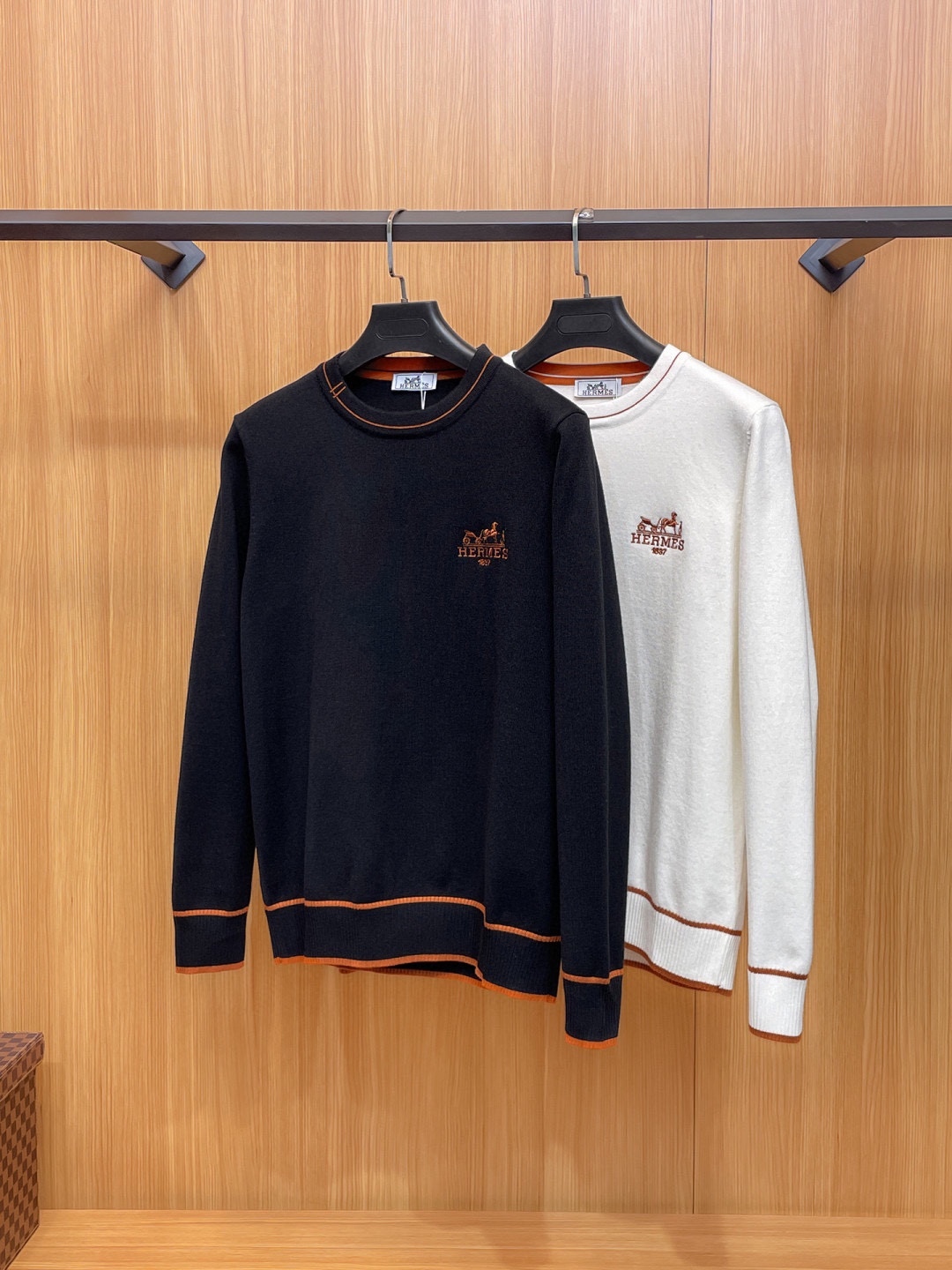 エルメス「Hermès」春季新作ラウンドネックスウェット