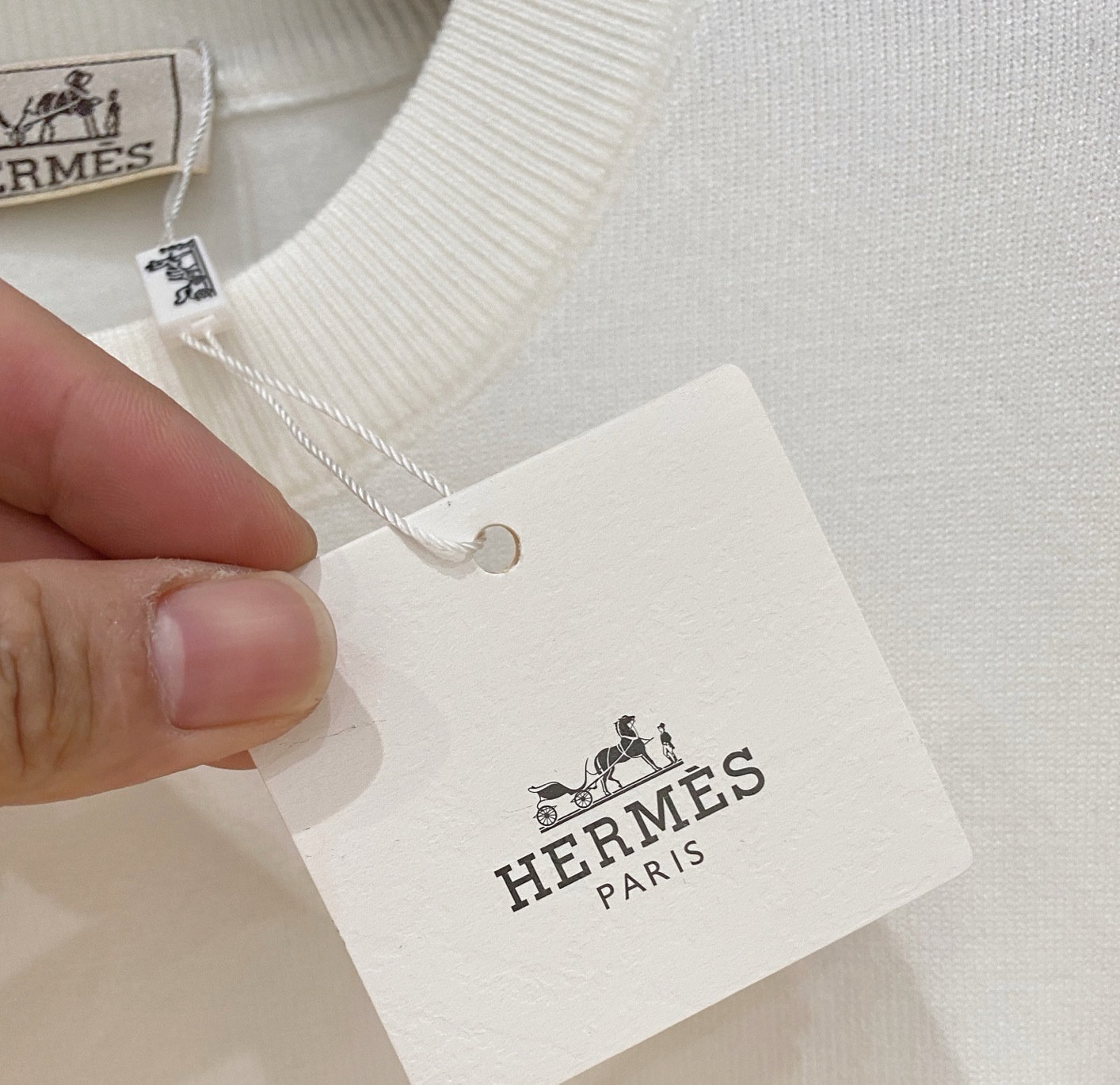 エルメス「Hermès」春季新作ラウンドネックスウェット