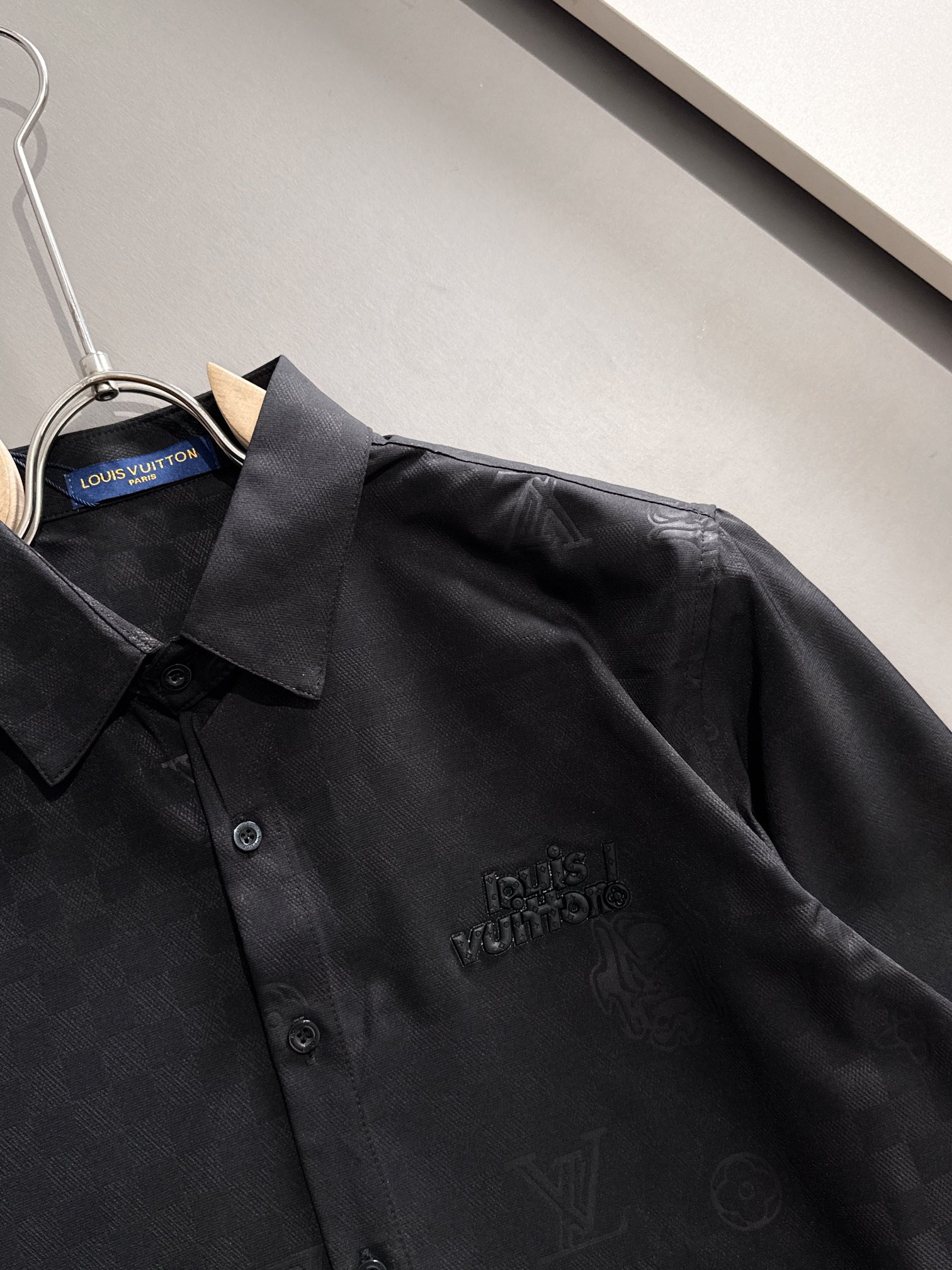 ルイ・ヴィトン「Louis Vuitton」2026 早春 コレクション シャツ