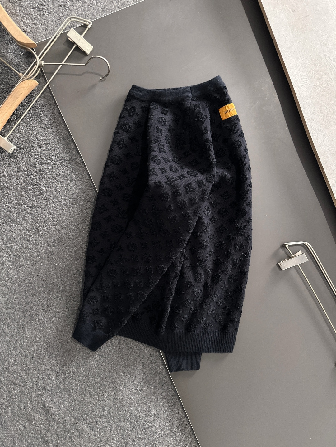ルイ・ヴィトン「Louis Vuitton」春季新作ニット 長袖セーター