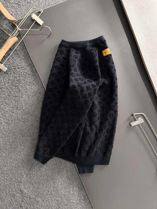 ルイ・ヴィトン「Louis Vuitton」春季新作ニット 長袖セーター