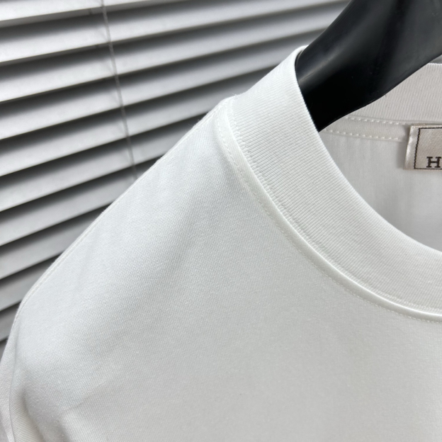 エルメス「Hermès」 クルーネックTシャツ 軽やかな着心地 春夏新作