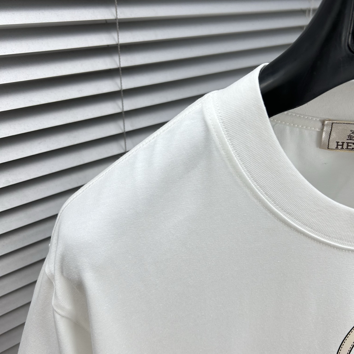 エルメス「Hermès」 クルーネックTシャツ 軽やかな着心地 春夏新作
