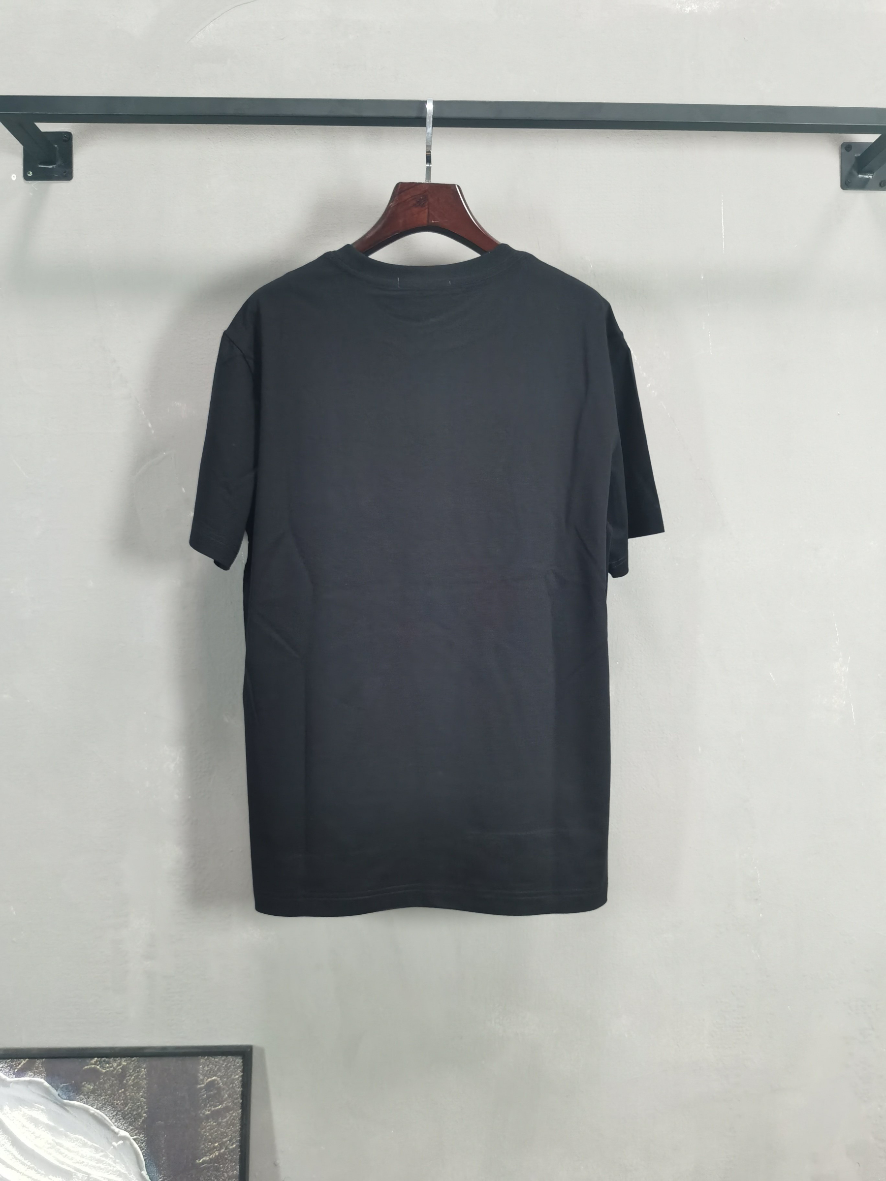 エルメス「Hermès」 クルーネックTシャツ 軽やかな着心地 春夏新作