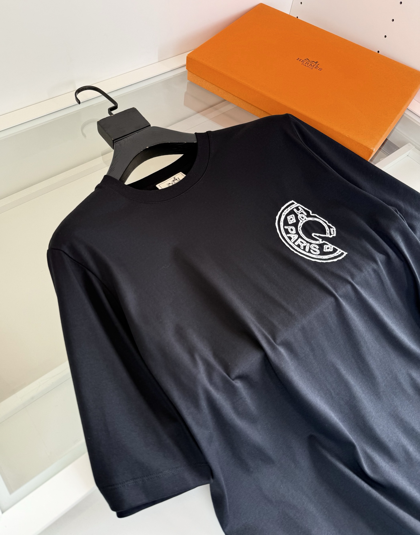 エルメス「Hermès」 クルーネックTシャツ 軽やかな着心地 春夏新作