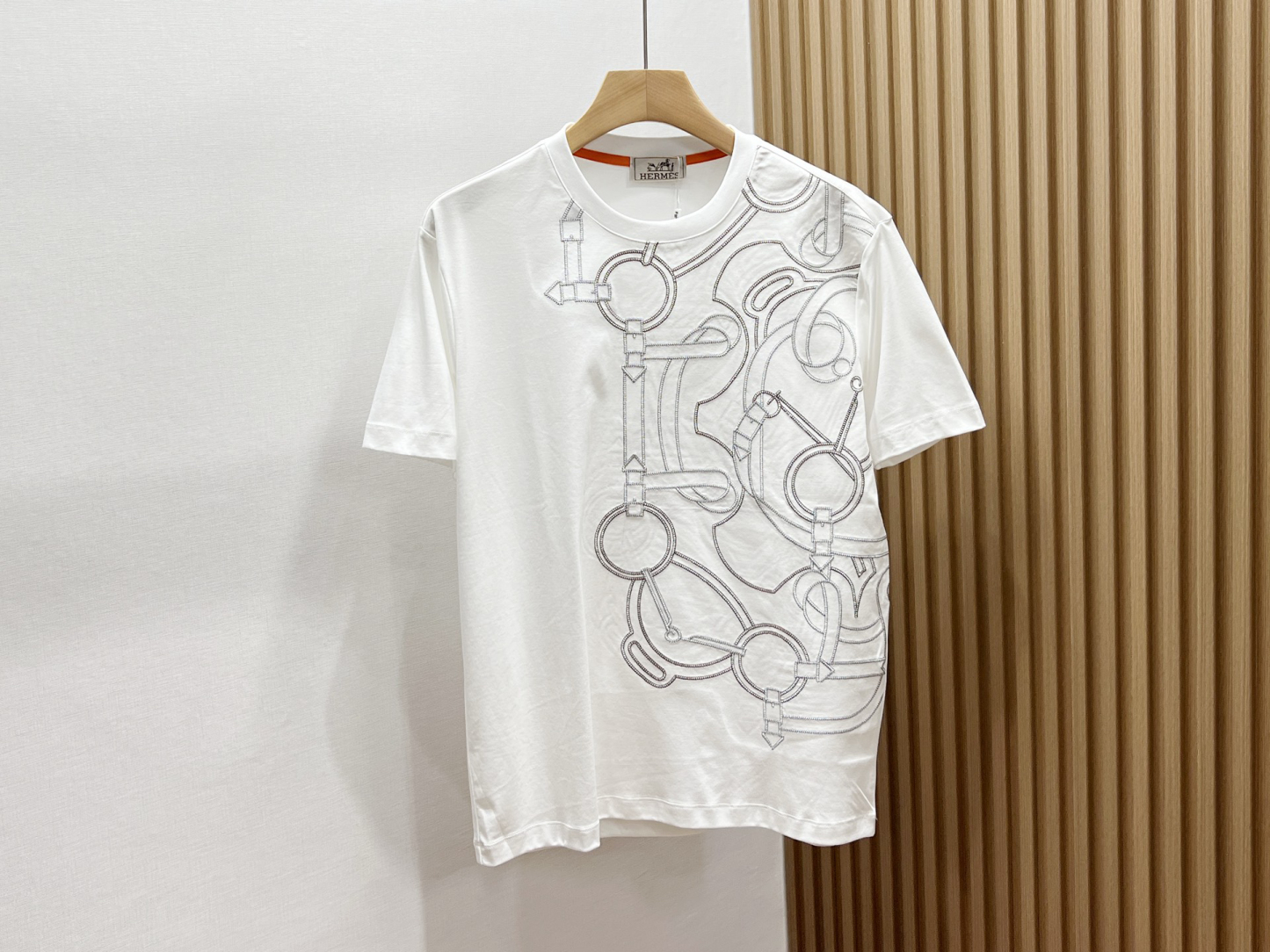 エルメス「Hermès」 クルーネックTシャツ 軽やかな着心地 春夏新作