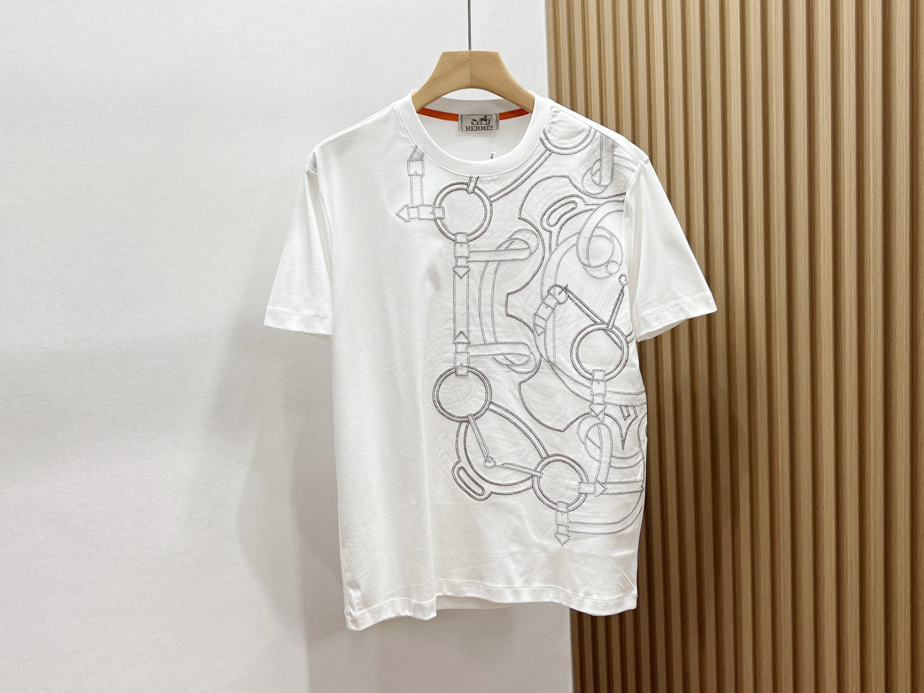 エルメス「Hermès」 クルーネックTシャツ 軽やかな着心地 春夏新作