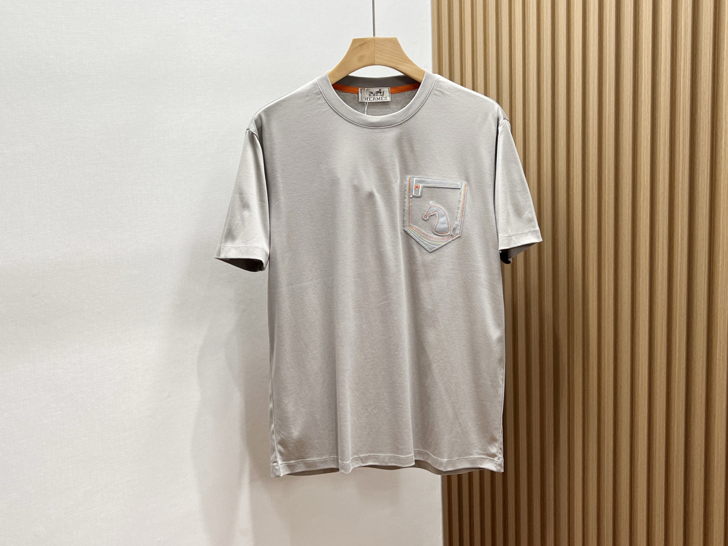 エルメス「Hermès」 クルーネックTシャツ 軽やかな着心地 春夏新作