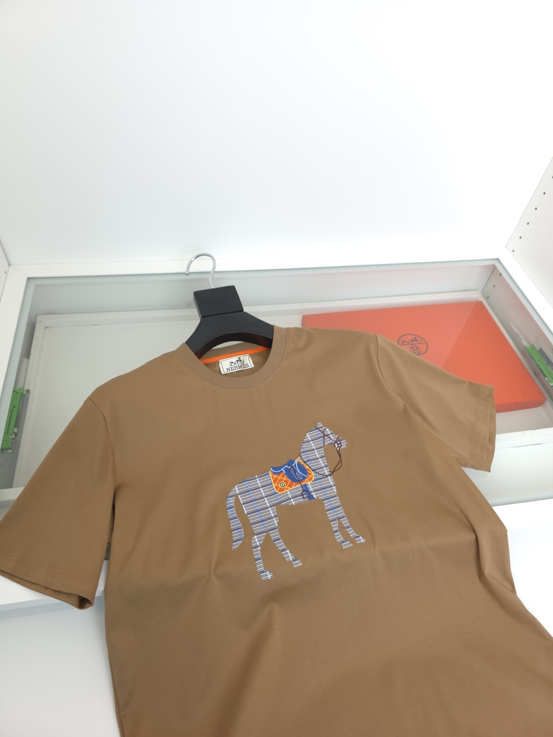 エルメス「Hermès」 クルーネックTシャツ 軽やかな着心地 春夏新作