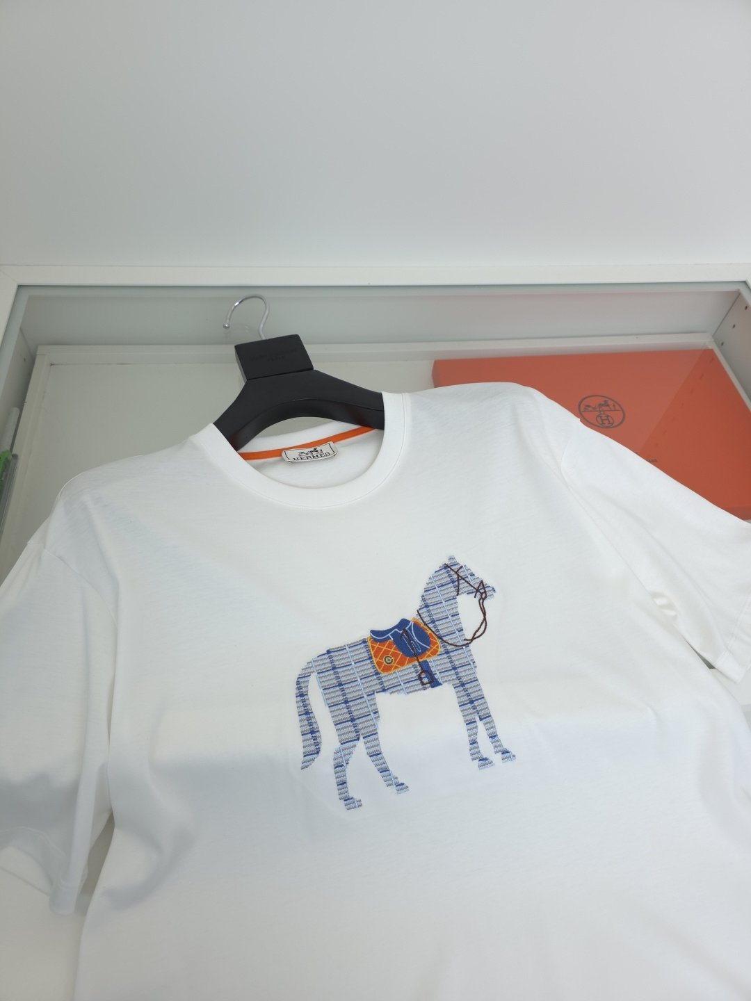 エルメス「Hermès」 クルーネックTシャツ 軽やかな着心地 春夏新作