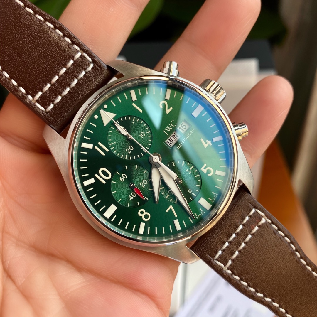 IWC パイロットウォッチ クロノグラフ 43mm「3色」