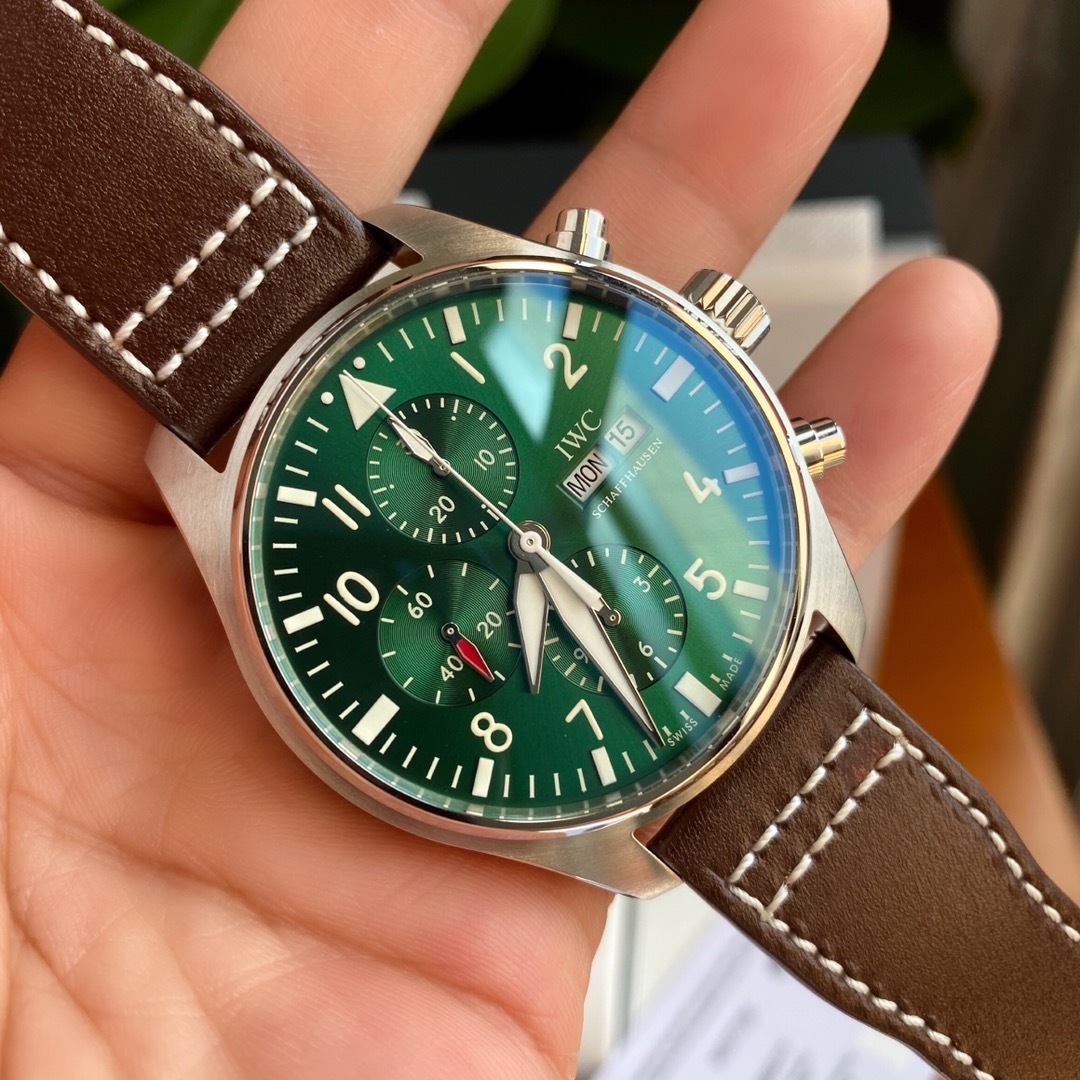 IWC パイロットウォッチ クロノグラフ 43mm「3色」