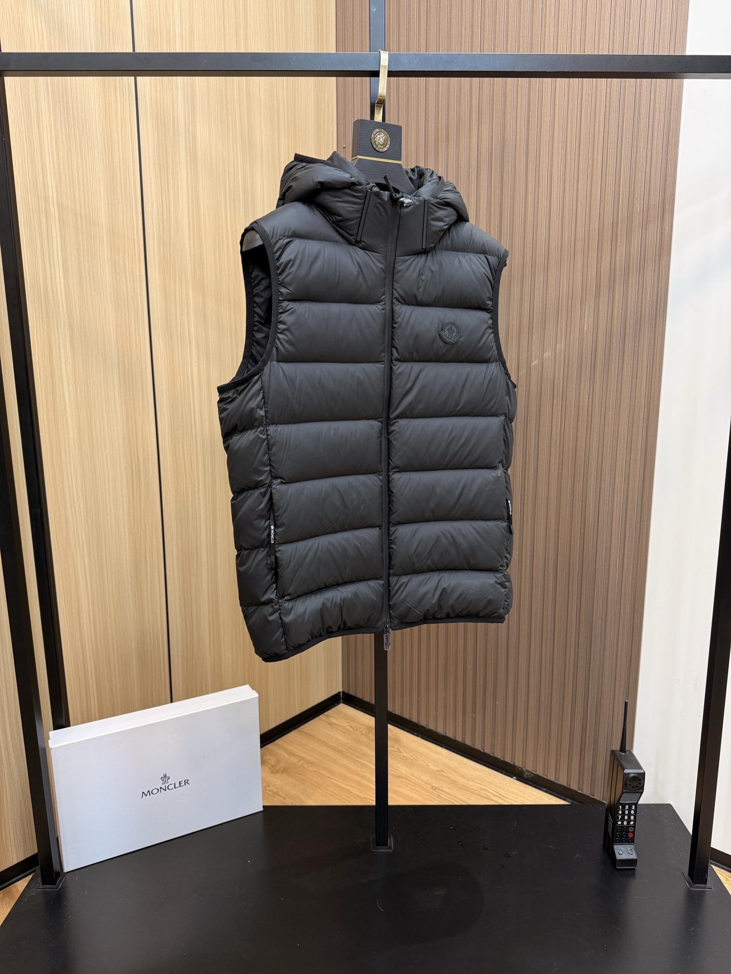 モンクレール 秋冬 メンズ ファッションダウンベスト