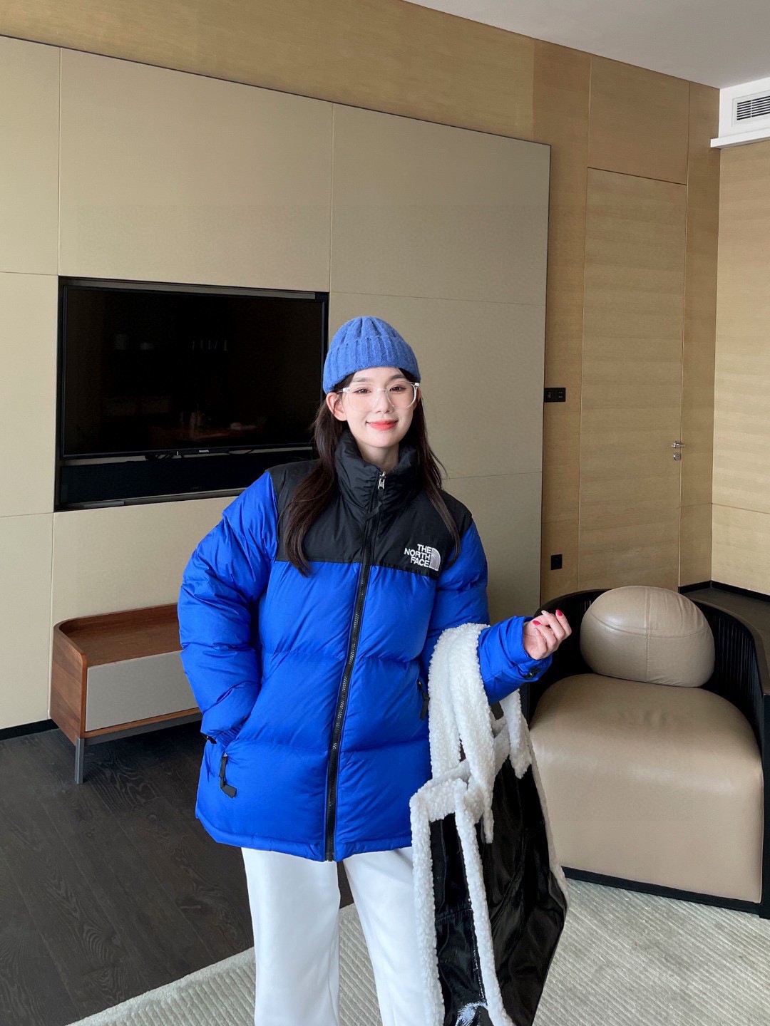 ザ・ノースフェイス Nuptse  クラシックなレディースショートダウンジャケット