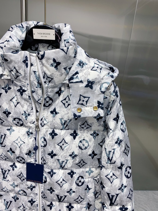 ルイ・ヴィトン「Louis Vuitton」秋冬フード付きダウンジャケット