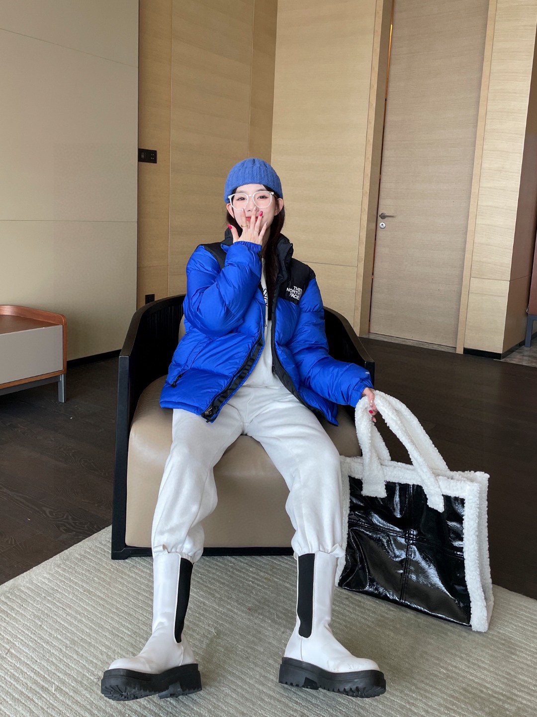 ザ・ノースフェイス Nuptse  クラシックなレディースショートダウンジャケット
