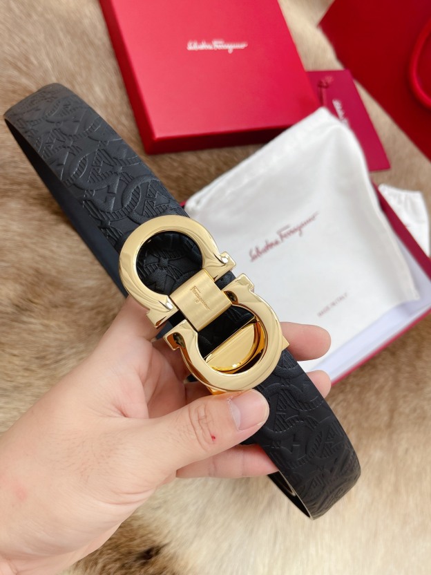 【新規倉庫入り】Salvatore Ferragamo 職人仕上げ高級ベルト「全長約 100cm」