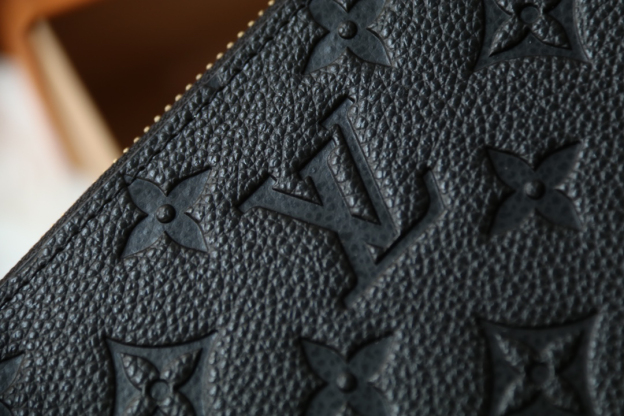 ルイ・ヴィトン ジッピー･ウォレット