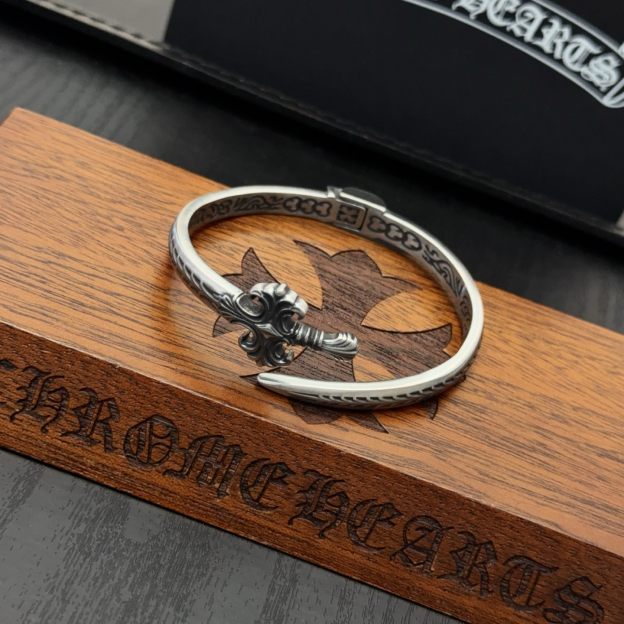 クロムハーツ「Chrome Hearts」ブレスレット - ヴィンテージ＆ロックテイスト ペア用