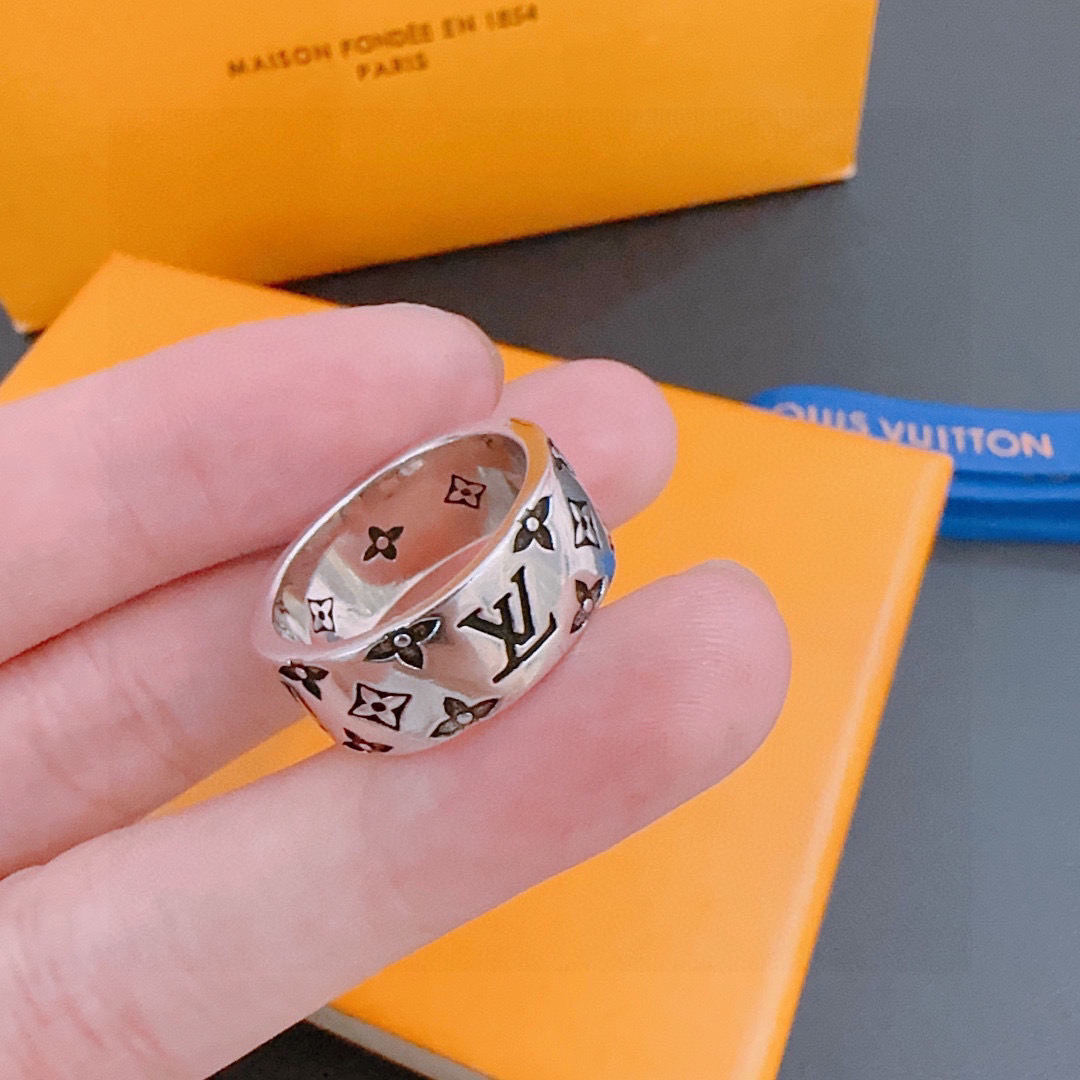 ルイ・ヴィトン「Louis Vuitton」リング ロックパンクタイシルバースタイル