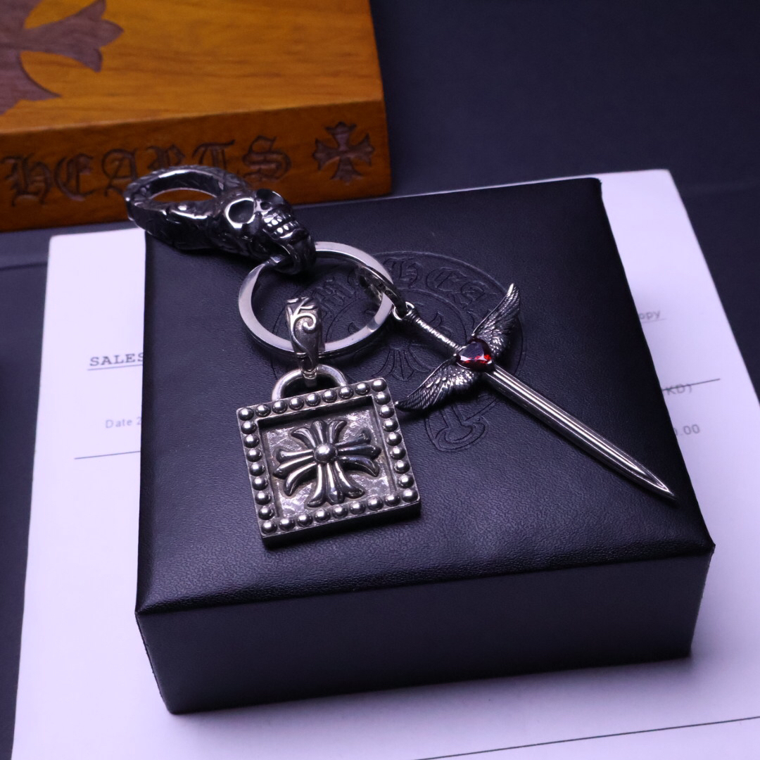 クロムハーツ「Chrome Hearts」キーホルダー＆バッグチャーム - トレンドシンボル