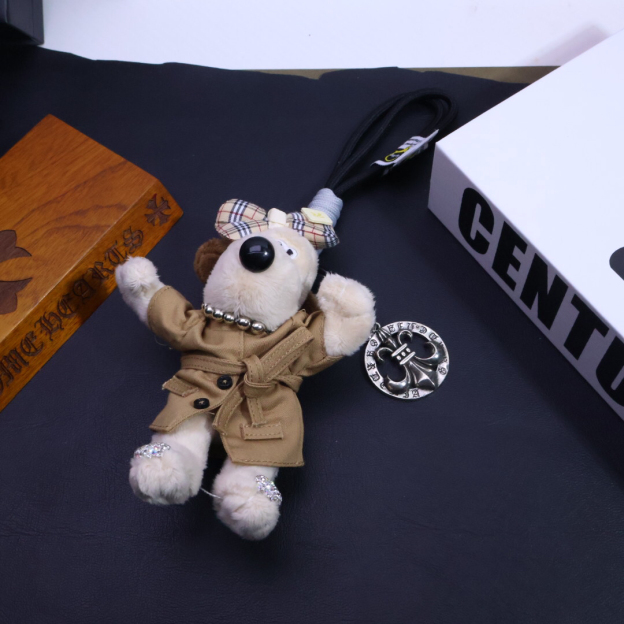 クロムハーツ「Chrome Hearts」バッグチャーム - すべてのトレンドバッグに合わせて、クールでキュートなスタイルを