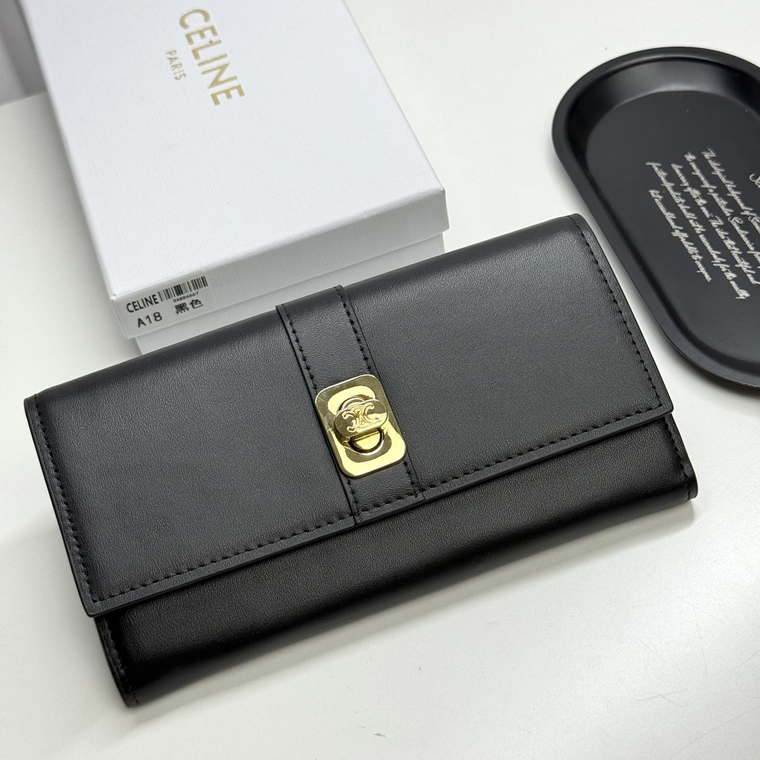 セリーヌ「Celine」ラージジップウォレット
