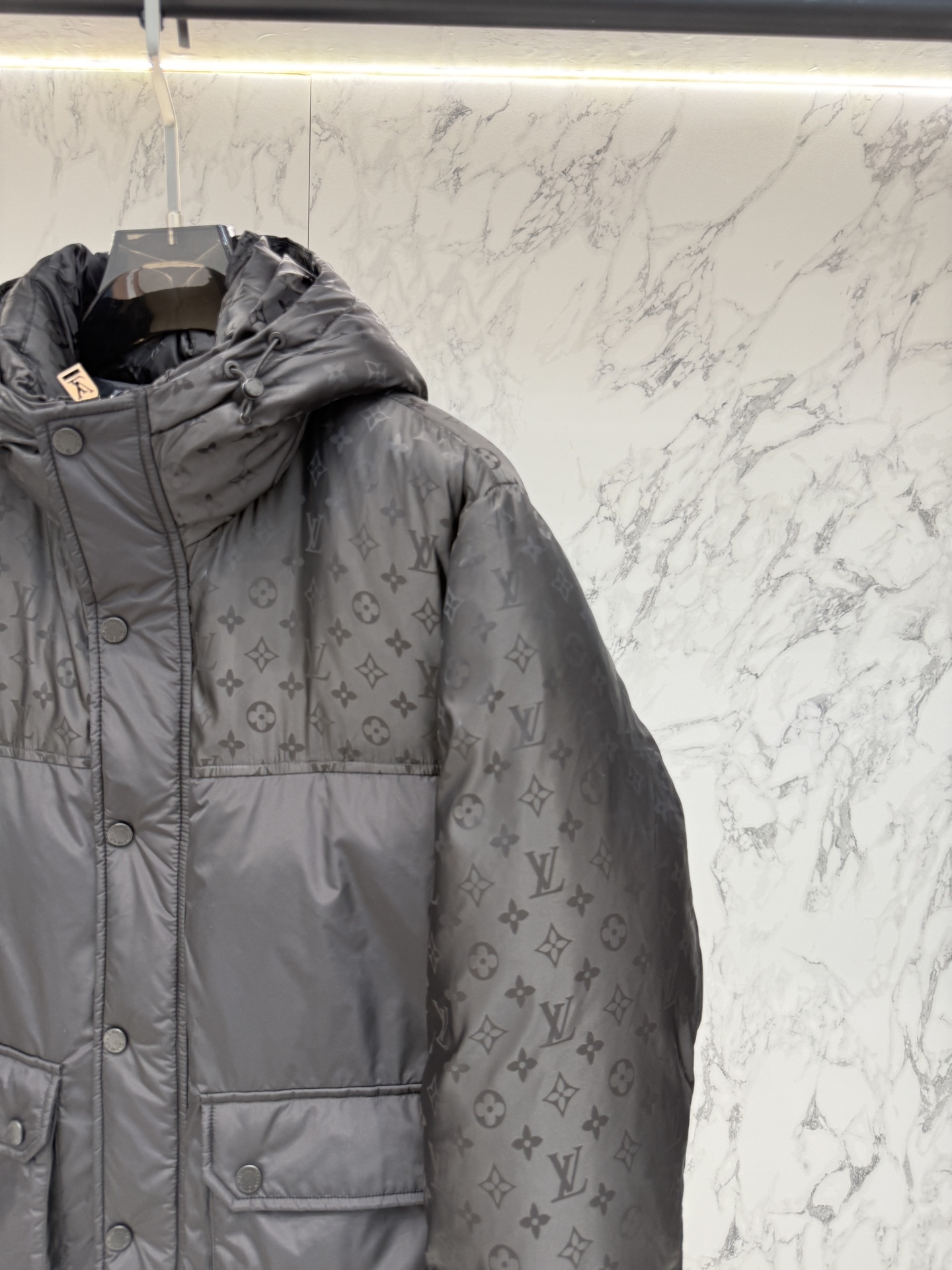 ルイ・ヴィトン「Louis Vuitton」Down Blouson ダウンジャケット