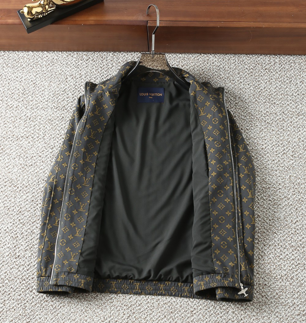 ルイ・ヴィトン「Louis Vuitton」秋冬コレクション クイルテッド ジャケット