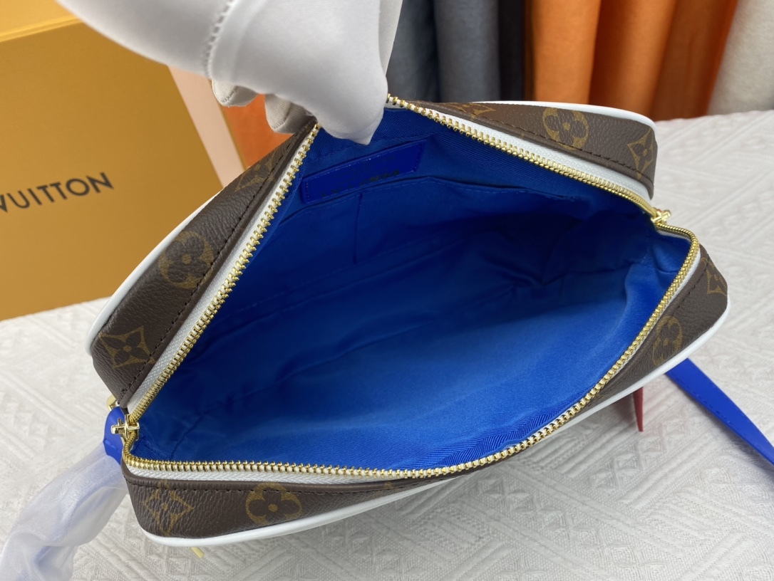 ルイ・ヴィトン「Louis Vuitton x NBA」Nil コラボメッセンジャーバッグ