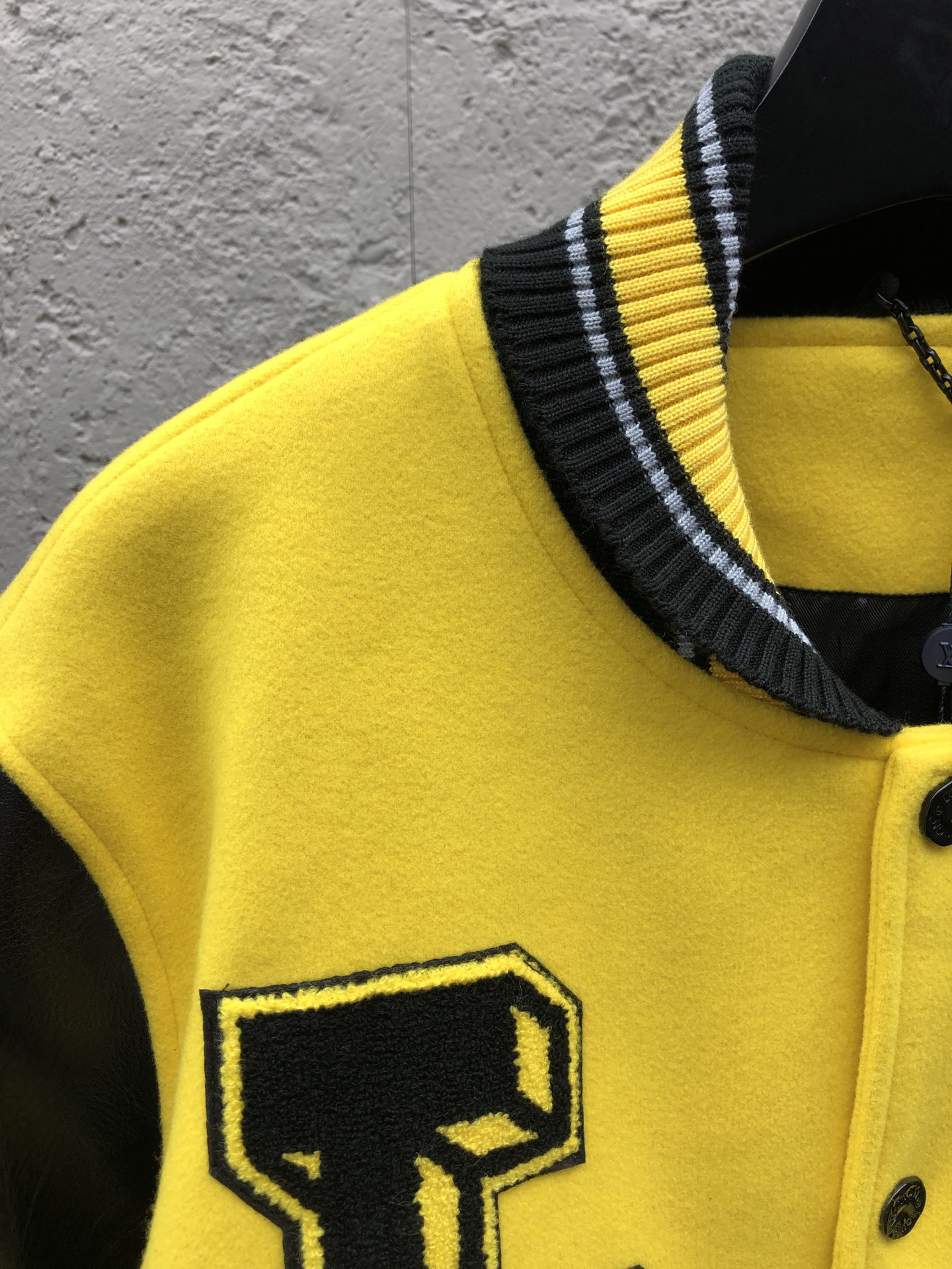 ルイ・ヴィトン「Louis Vuitton」モダンベースボールジャケット