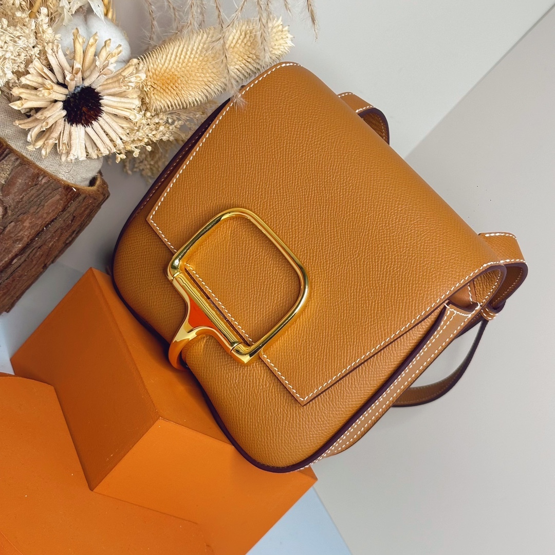 【厳選新入荷】エルメス Della Cavalleria Mini サドル金具クロスボディバッグ「乗馬モチーフ本革ショルダー」