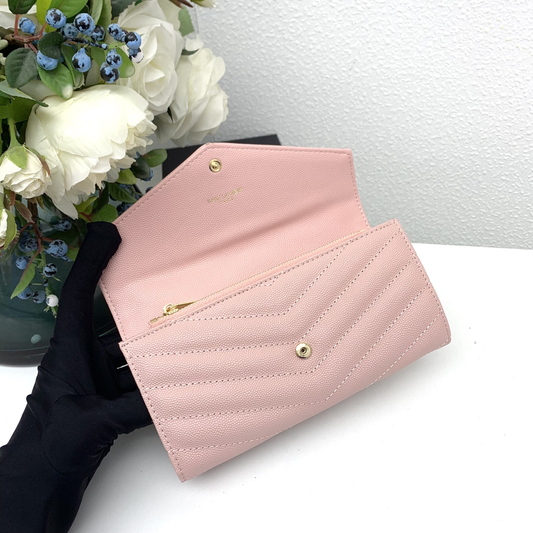 サンローラン「Saint Laurent」カサンドラ マトラッセ ラージ フラップウォレット（グレイン・ド・プードル エンボスレザー）