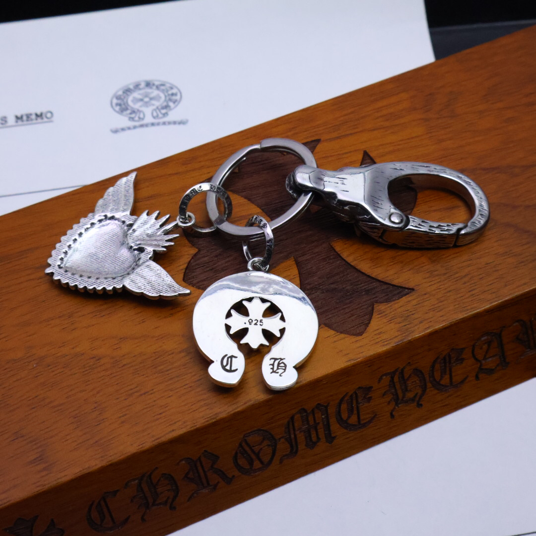 クロムハーツ「Chrome Hearts」キーホルダー＆バッグチャーム - トレンドシンボル
