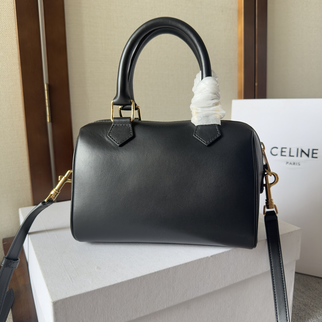 セリーヌ(Celine)スモール ボストン / スムースカーフスキン