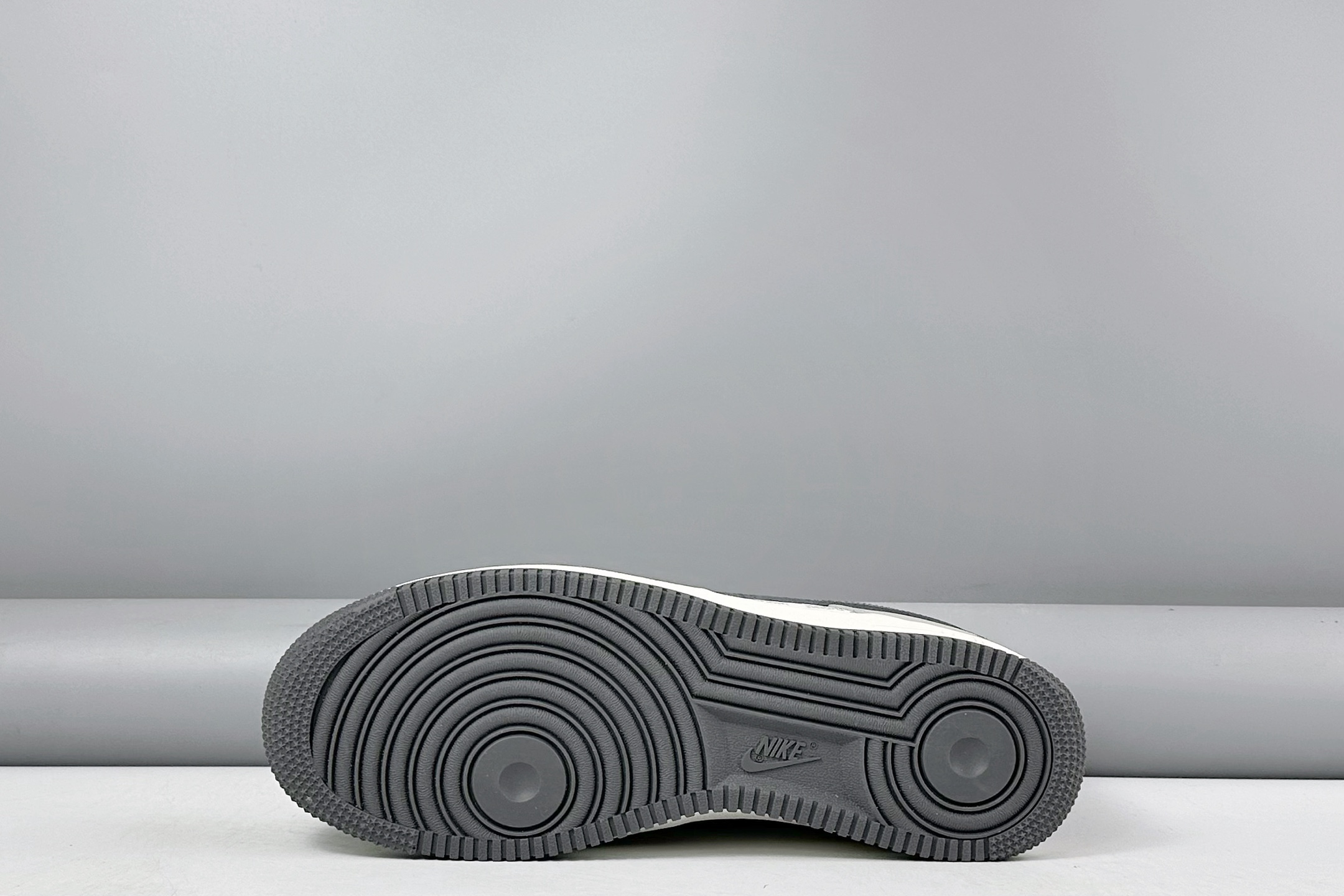 ナイキ「Nike」ク ロー カジュアルスニーカー