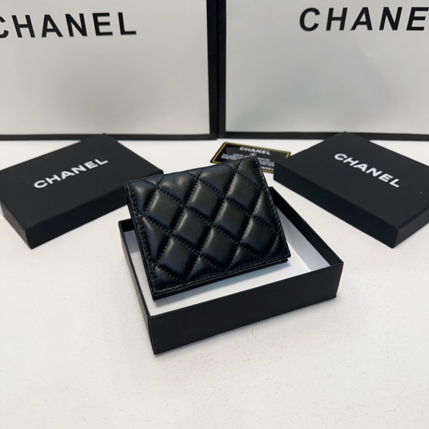 シャネル「Chanel」 ラムスキン フラップ ウォレット 財布