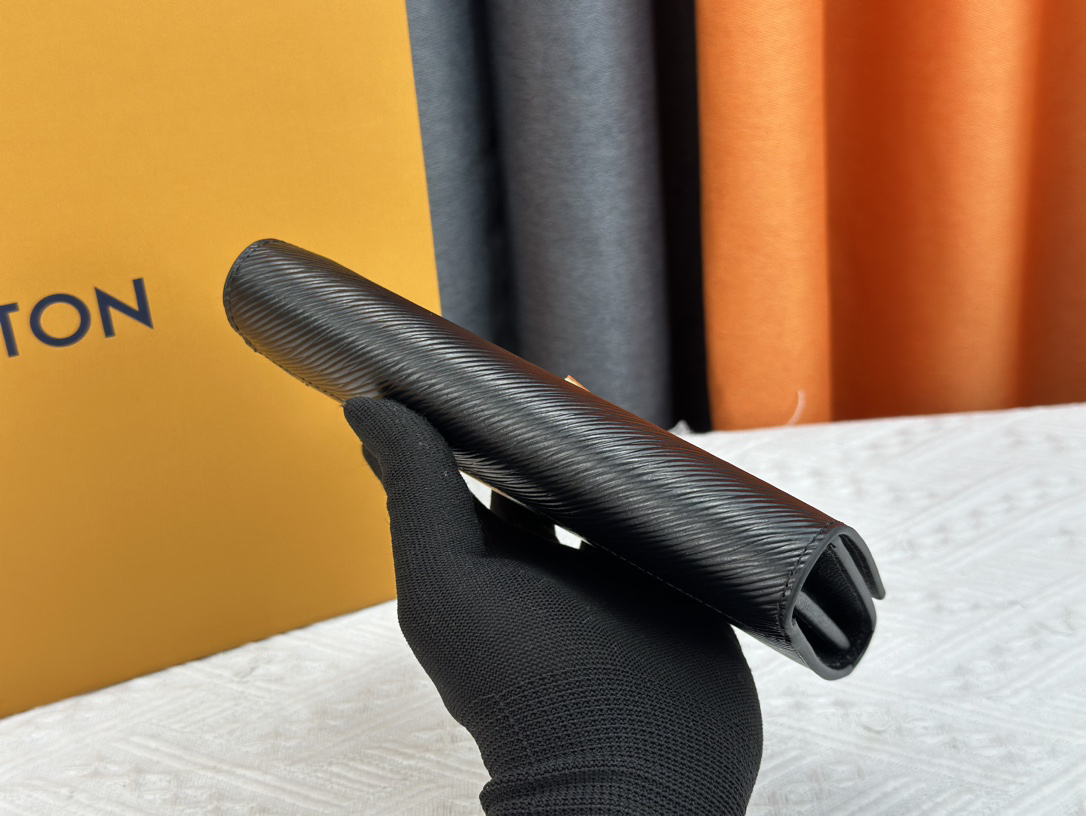 ルイ・ヴィトン「Louis Vuitton」ポルトフォイユ･ツイスト