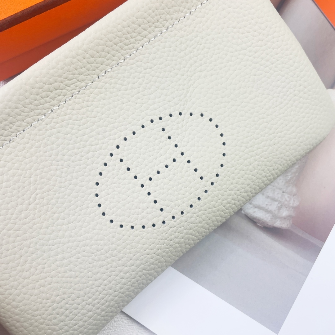 【厳選新入荷】エルメス Evelyne Zip Pouch イヴリンファスナーハンドポーチ「携帯小銭収納レザー小物」