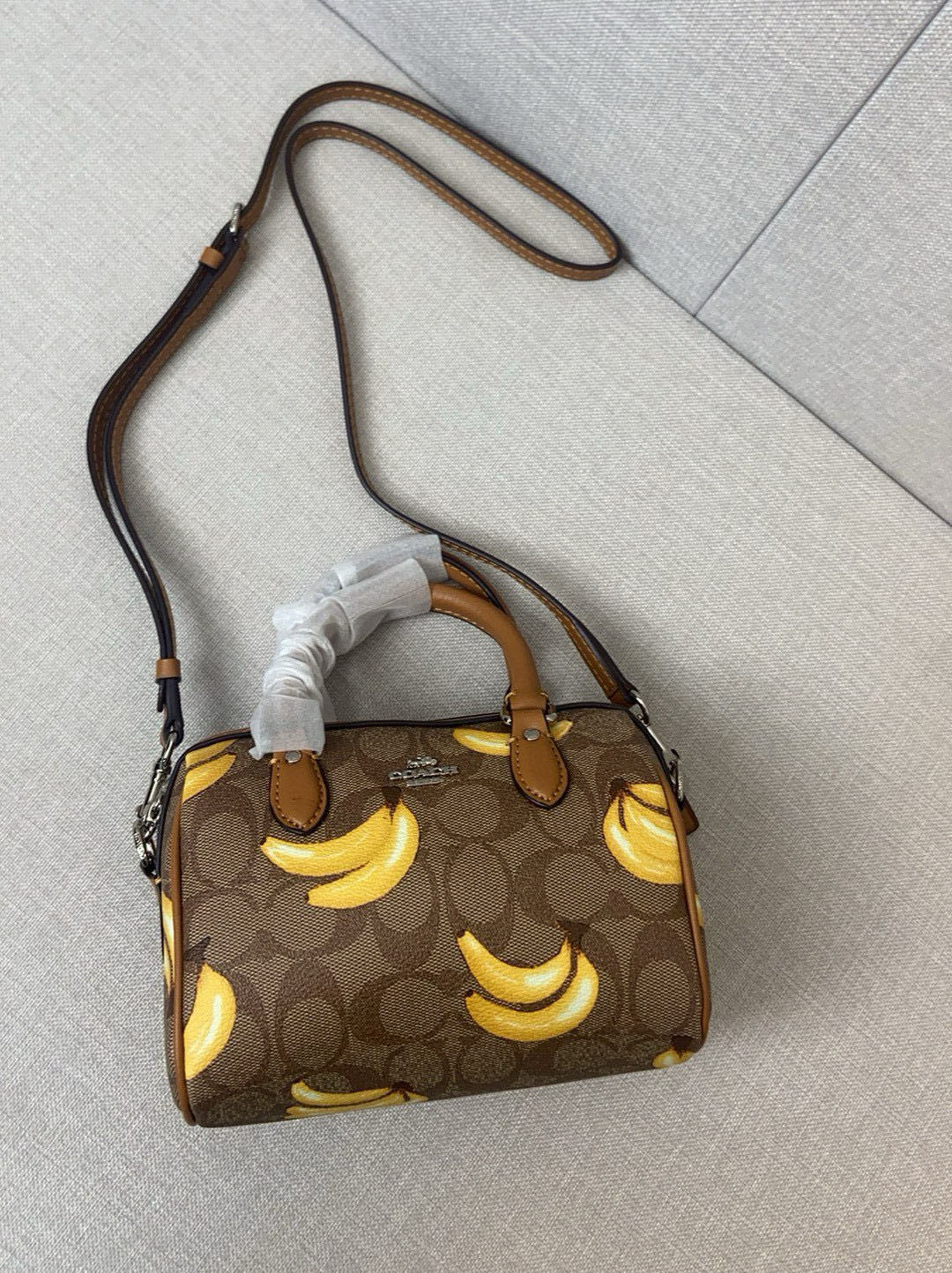 コーチ「Coach」Banana ボストン ピロー バッグ