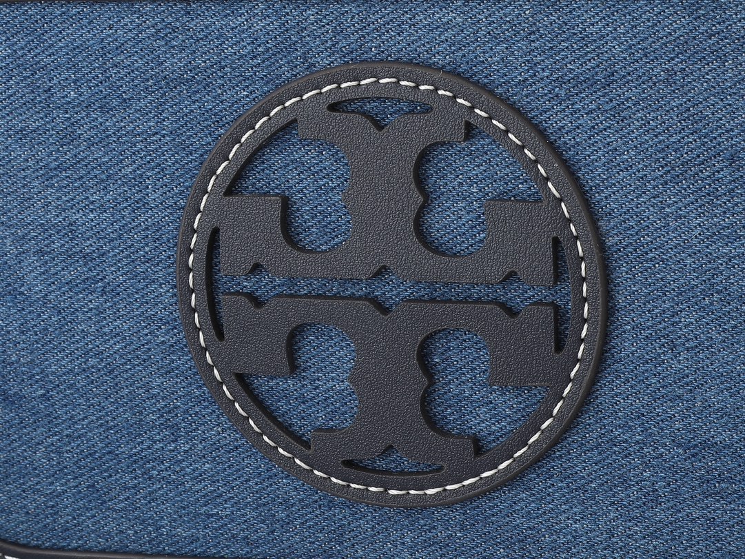 トリー バーチ「Tory Burch」ミラー デニム カメラバッグ ショルダー/クロスボディ デニムブルー