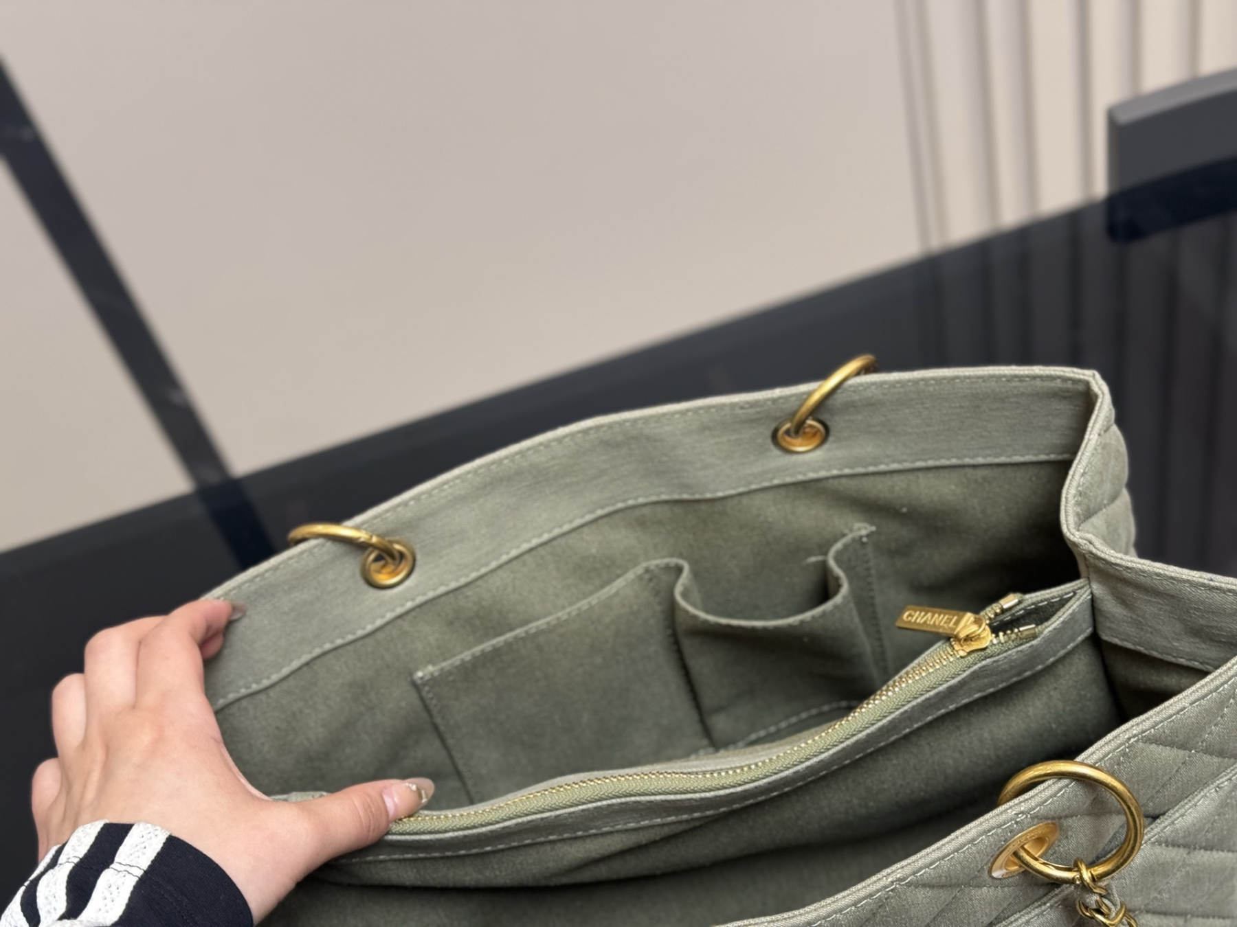 シャネル「Chanel」‌GST ラムスキン ショルダーバッグ